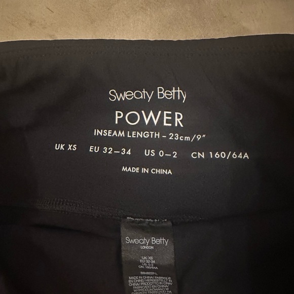 Sweaty Betty Power 9" Biker Shorts - Black xs never worn - Picture 11 of 11